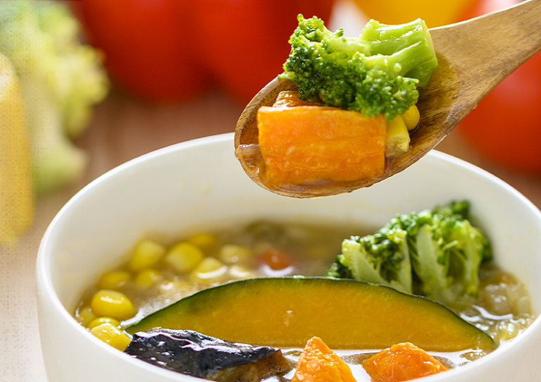 ウェルネスダイニングの野菜を楽しむスープ食（旧「ベジ活スープ食）の口コミ、評判、他社宅配食サブスク、定期便と比較しての特徴、野菜を楽しむスープ食利用者さんのその人気の理由etcなど簡単にまとめています。野菜を楽しむスープ食口コミ野菜サブスク1-768